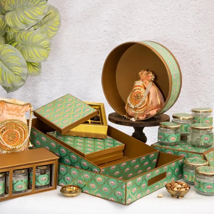 Gift Box, Jars & Tray's